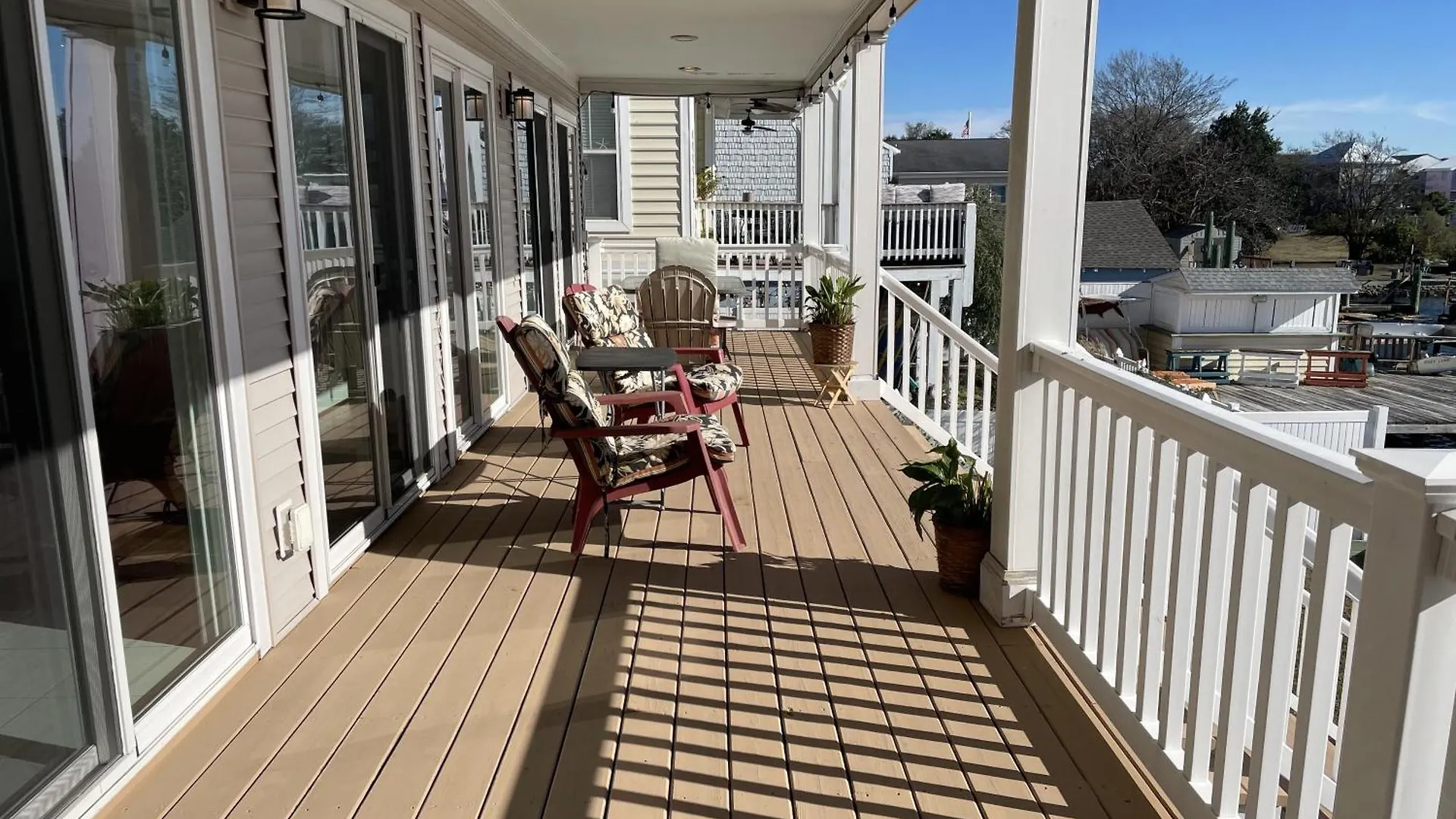 Holiday home Big Waterfront House With Amazing View And Swim Deck Home Norfolk